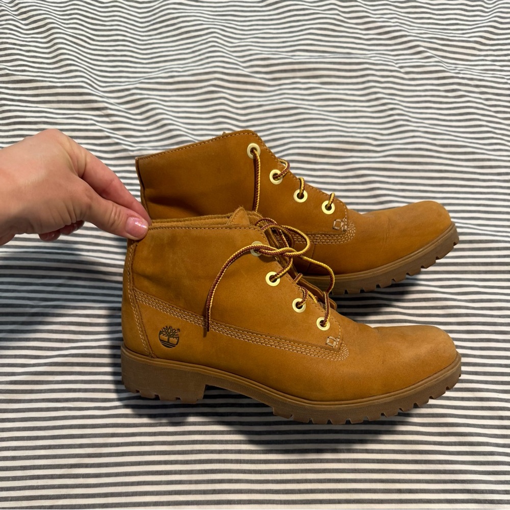 Timberland Women’s Honey Leather Ankle Boots